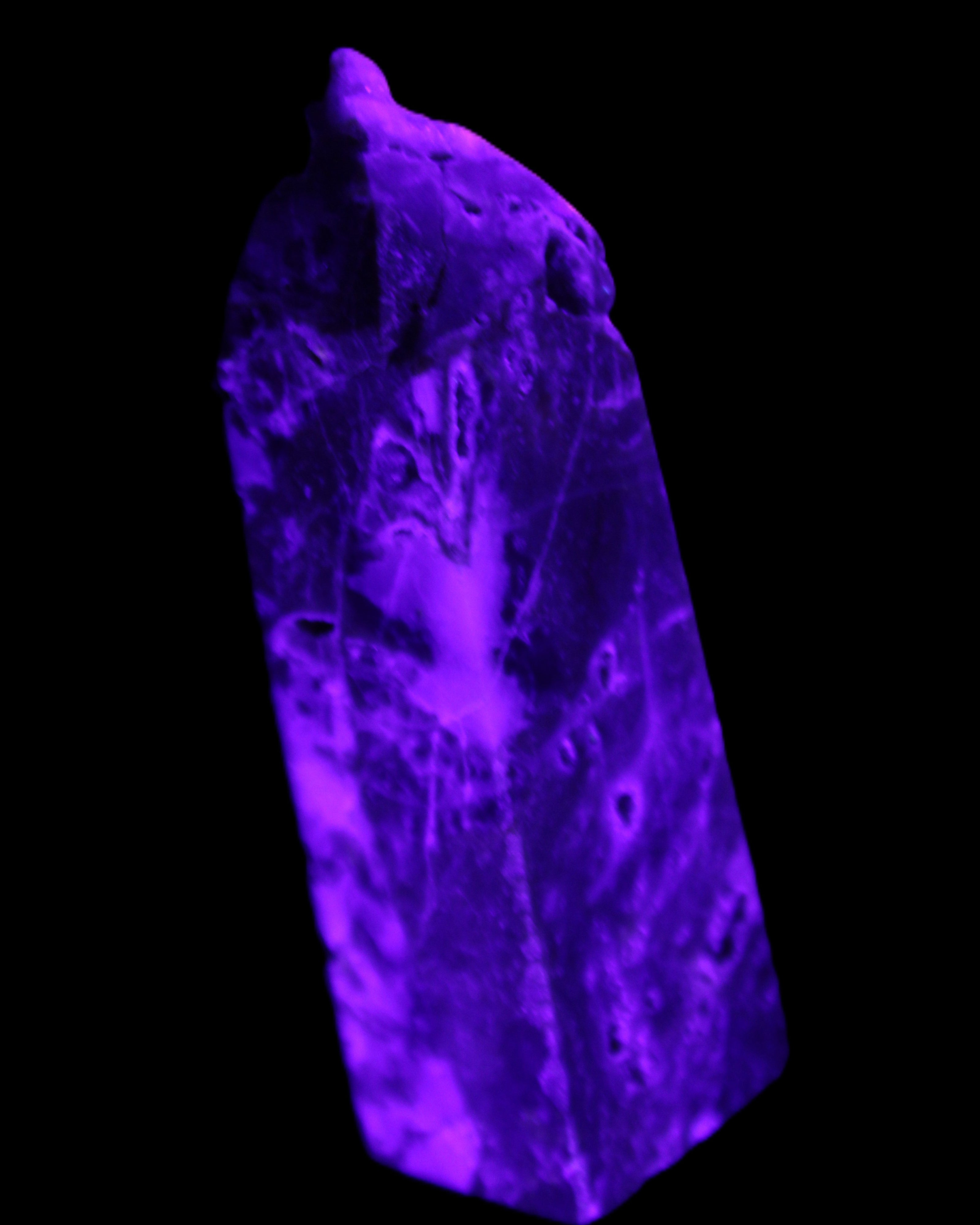 Sphalerite geode obelisk 105g in UV light - Rocks and Things Store