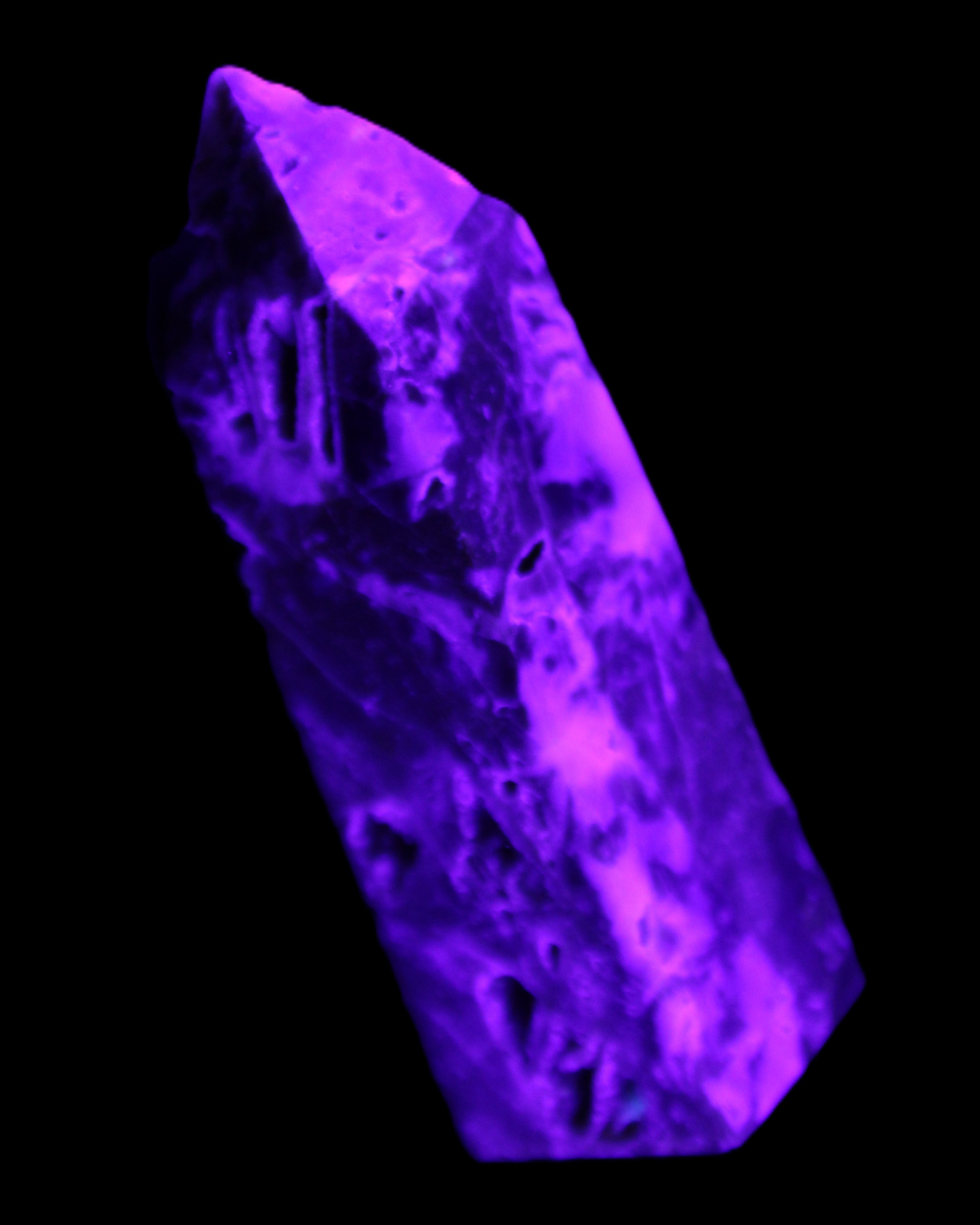 Sphalerite geode obelisk 105g in UV light - Rocks and Things Store