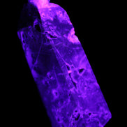 Sphalerite geode obelisk 105g in UV light - Rocks and Things Store