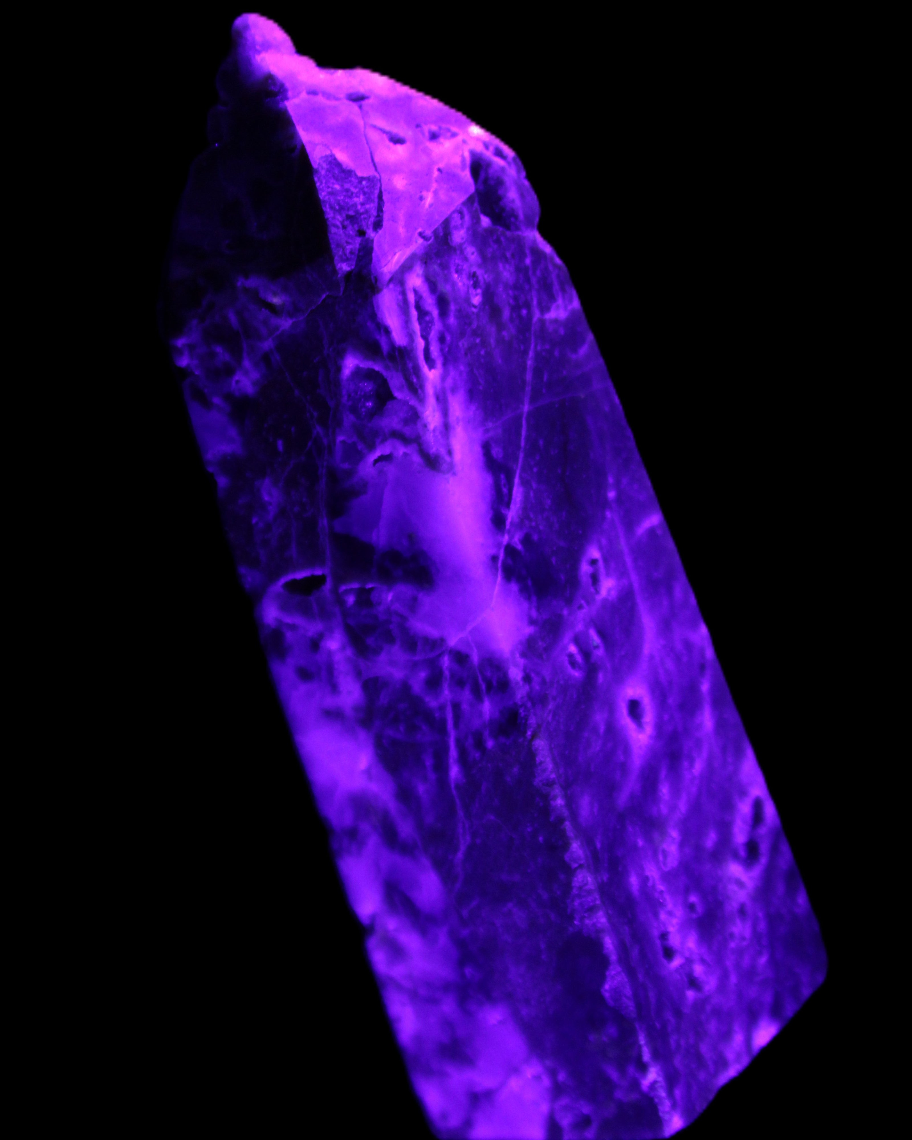 Sphalerite geode obelisk 105g in UV light - Rocks and Things Store