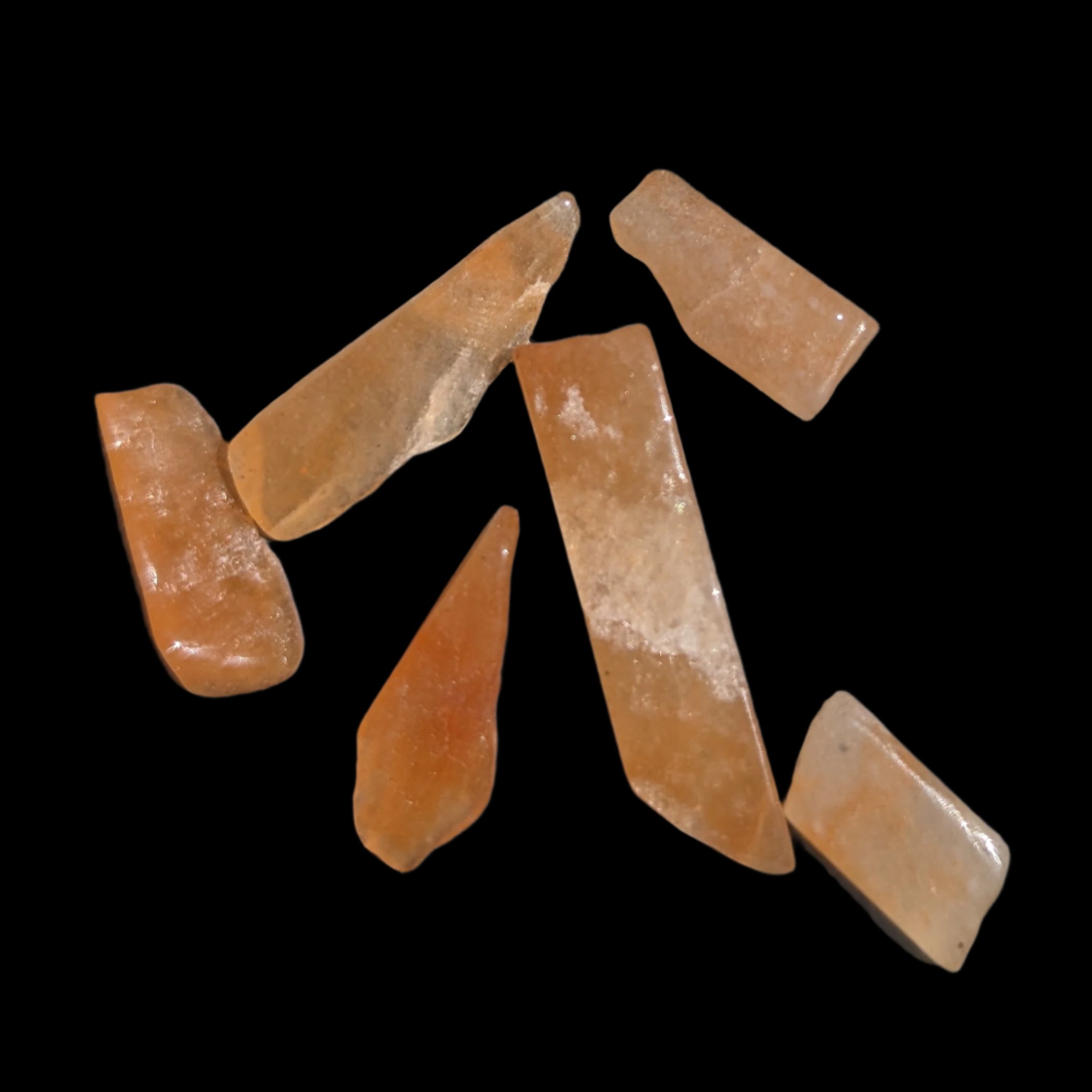 Orange Aventurine 5-7 tiny tumbled stones 5g in sunlight - Rocks and Things Store