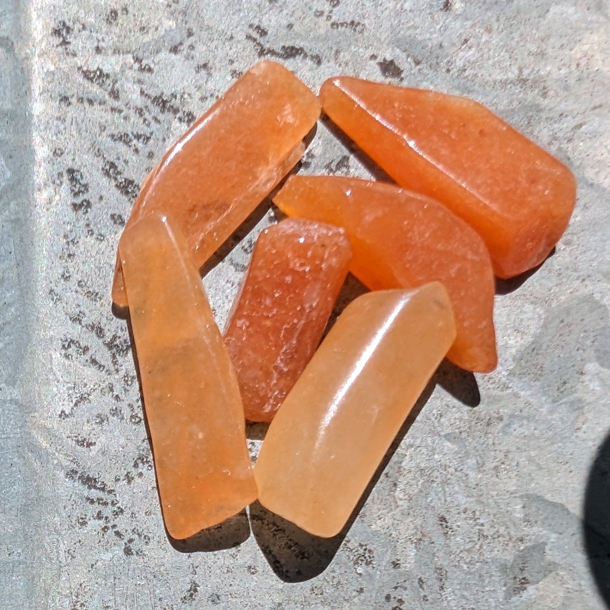 Orange Aventurine 5-7 tiny tumbled stones 5g Rocks and Things