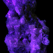 Quartz Paragenesis crystal cluster 132*75*43mm 343g in UV light