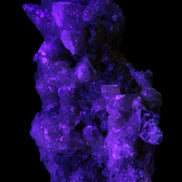 Quartz Paragenesis crystal cluster 132*75*43mm 343g in UV light - Rocks and Things Store