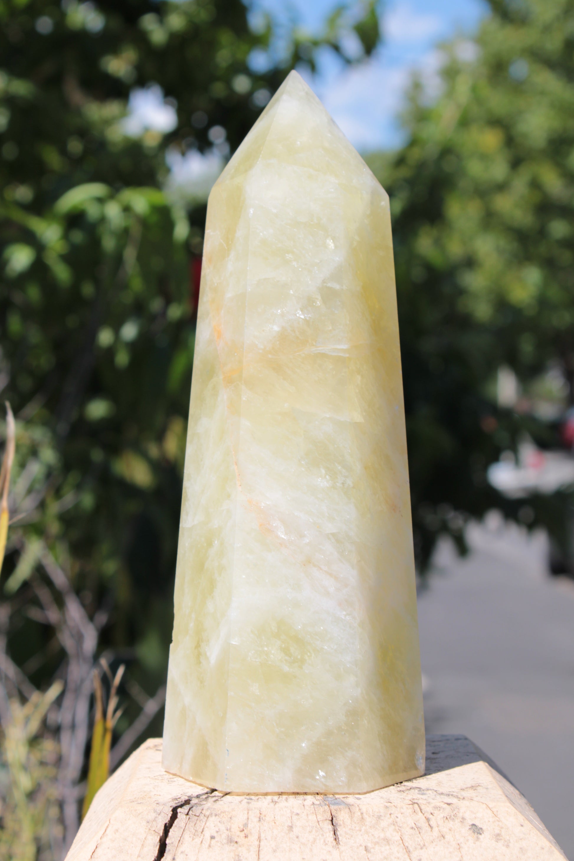 Citrine obelisk 1130g Rocks and Things