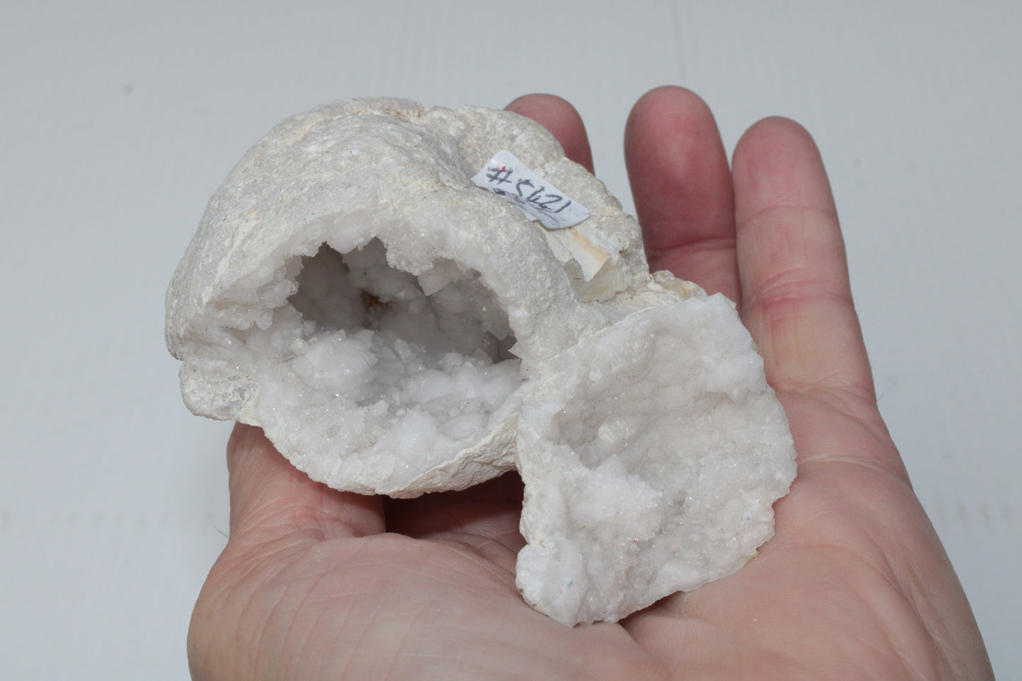 Quartz geode 238.8g Rocks and Things