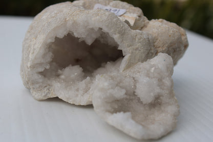 Quartz geode 238.8g Rocks and Things