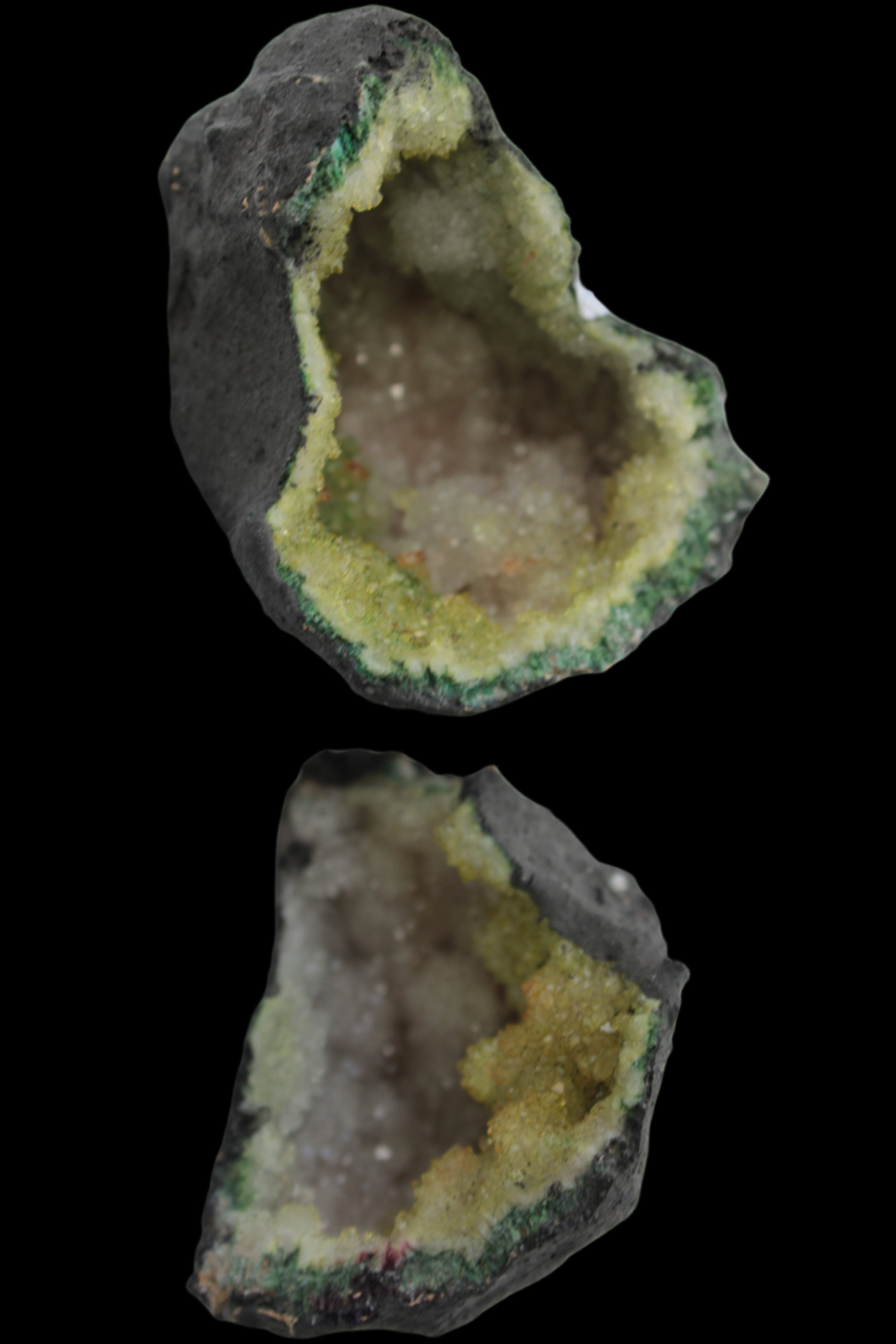 Quartz geode 148g - Rocks and Things Store
