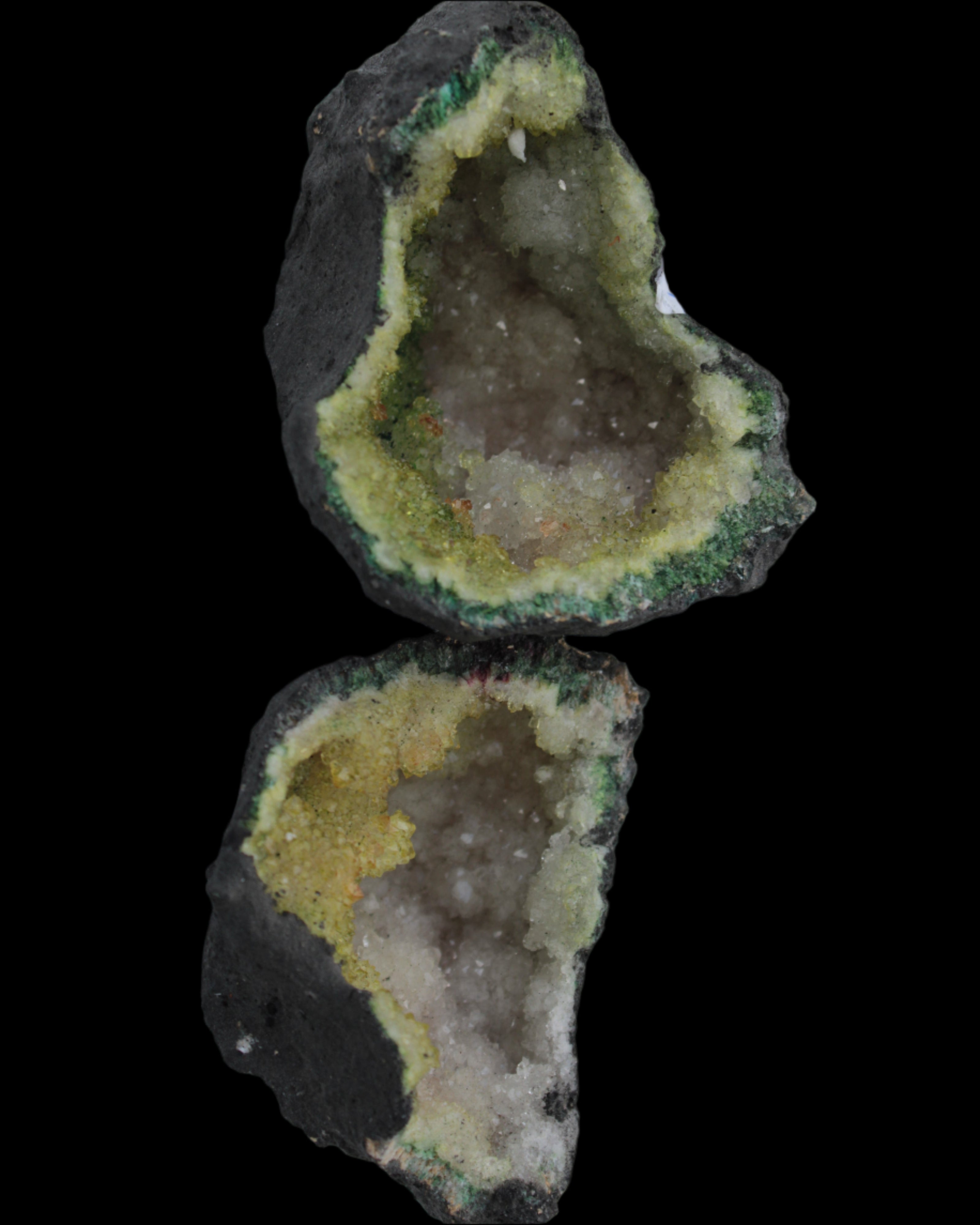 Quartz geode 148g - Rocks and Things Store