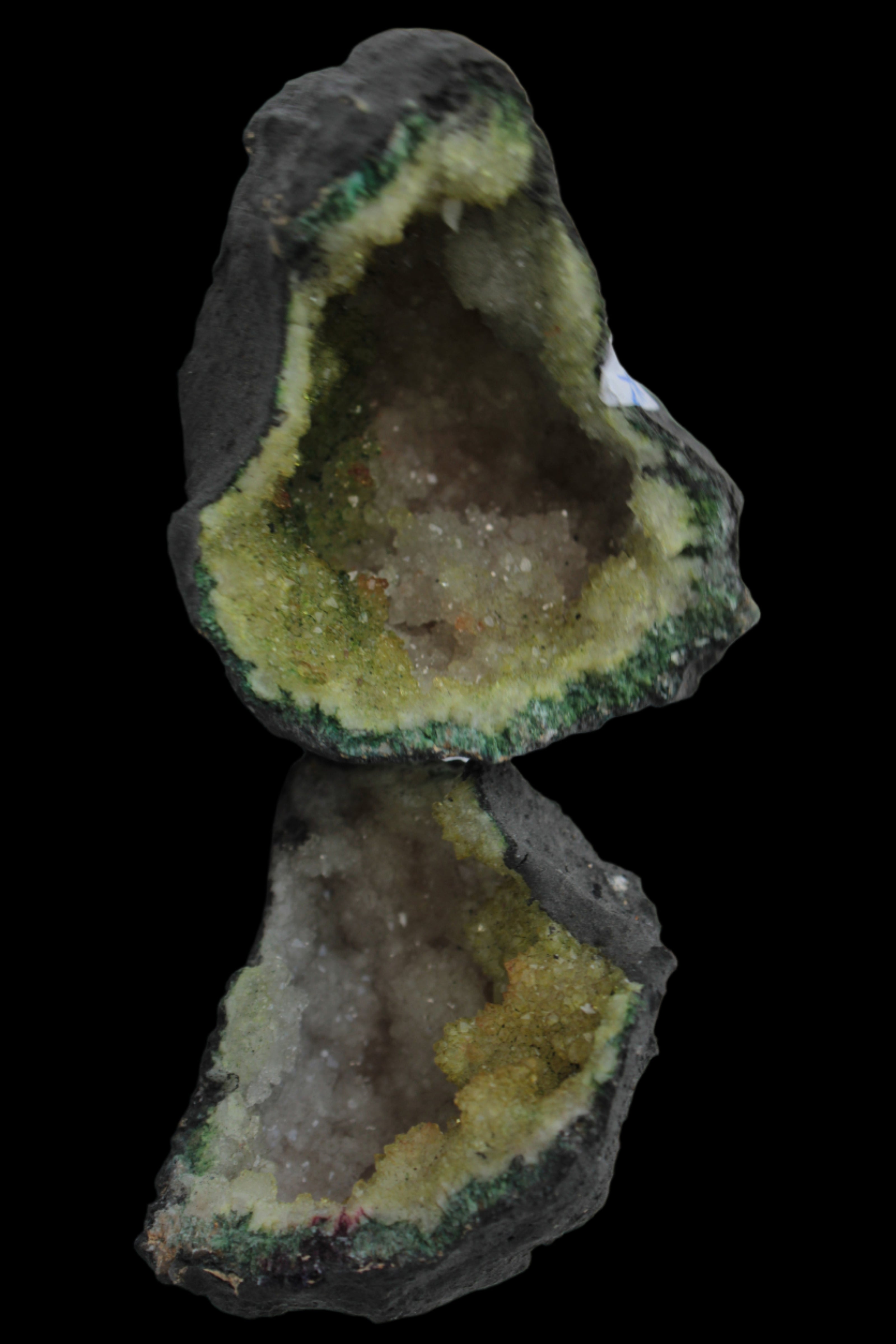 Quartz geode 148g - Rocks and Things Store