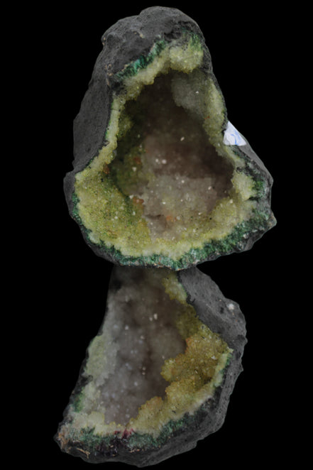 Quartz geode 148g - Rocks and Things Store