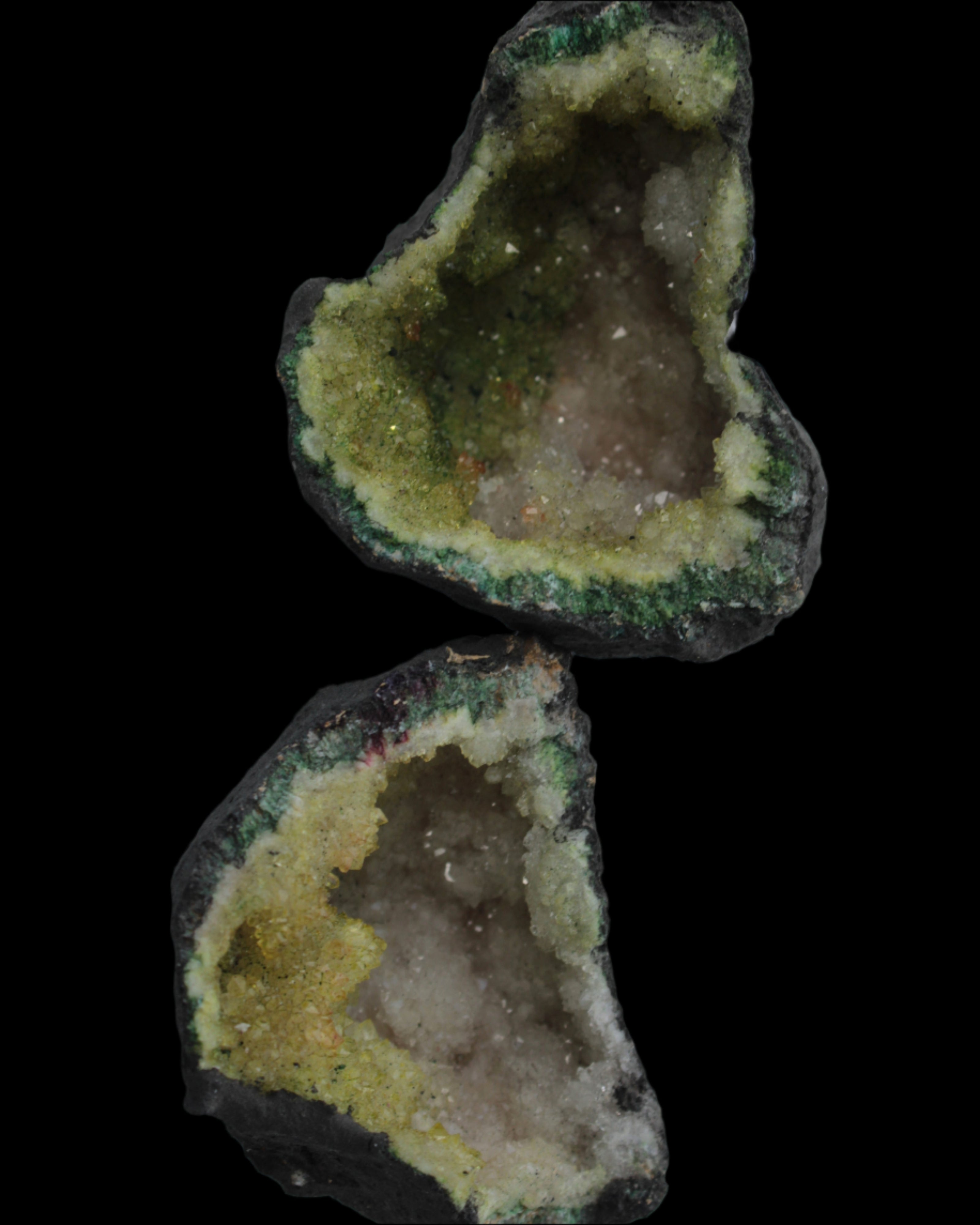 Quartz geode 148g - Rocks and Things Store