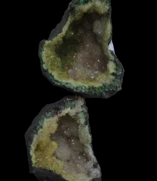 Quartz geode 148g - Rocks and Things Store