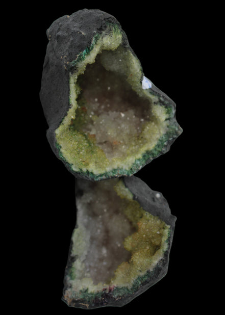 Quartz geode 148g - Rocks and Things Store