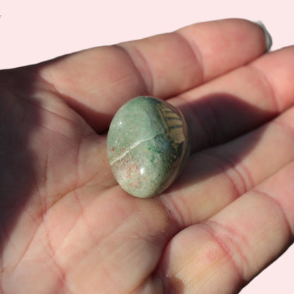 Green Aventurine tumble stone 11/13g Rocks and Things