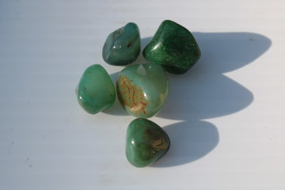 Green Aventurine 5 tumble stones 19g Rocks and Things