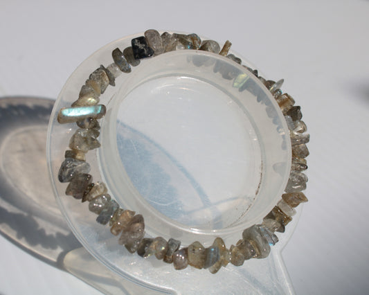 Labradorite chip bracelet 11-12g Rocks and Things