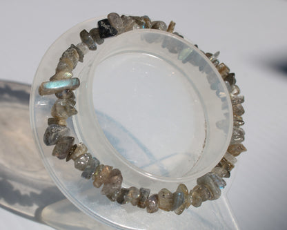 Labradorite chip bracelet 11-12g Rocks and Things