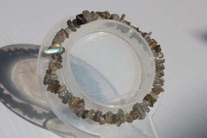 Labradorite chip bracelet 11-12g Rocks and Things