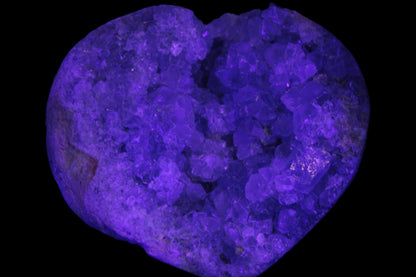 Celestite geode 2878g in UV light