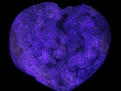 Celestite geode 2878g in UV light