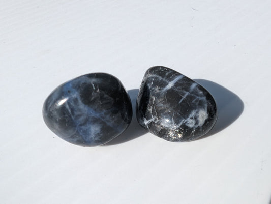 Sodalite 2/3 small polished stones 11-12g Rocks and Things