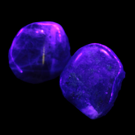 Sodalite 2/3 small polished stones 11-12g Rocks and Things Store