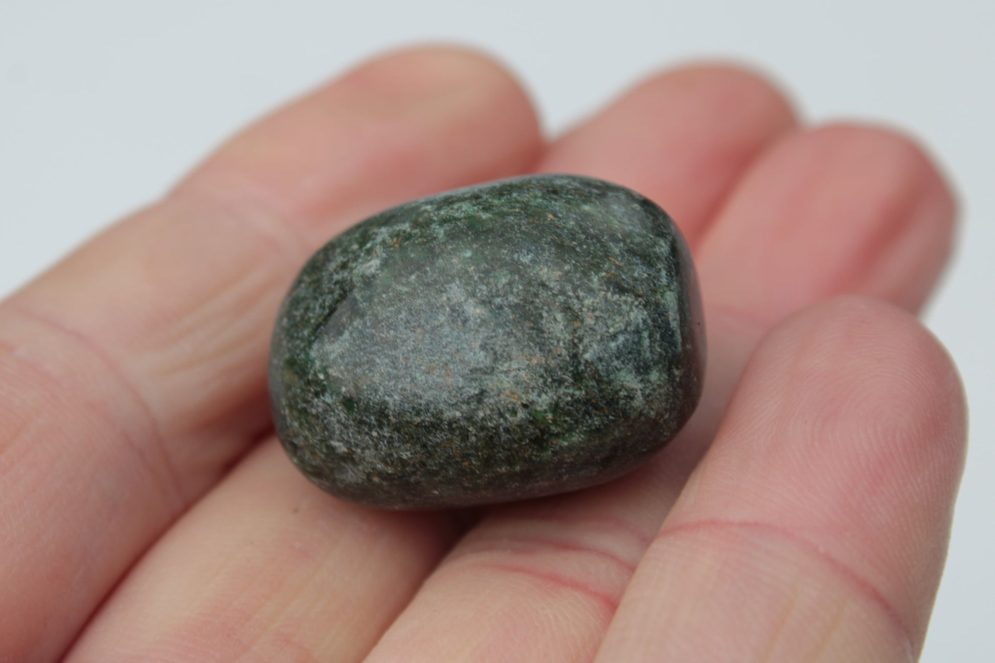 Serpentine Verdite tumbled stone 11-17g Rocks and Things