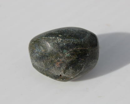 Serpentine Verdite tumbled stone 11-17g Rocks and Things