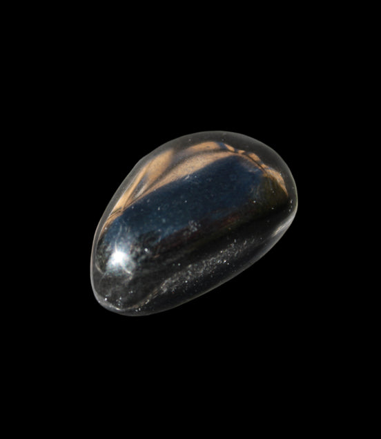 Jet polished stone 3-6g in sunlight - Rocks and Things Store
