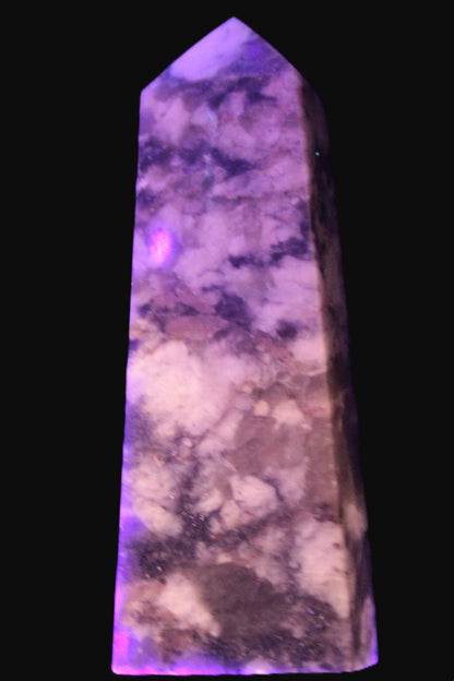 Plum Blossom Tourmaline Quartz obelisk 237g UV light