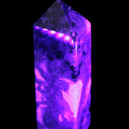 Water Grass Moss Agate obelisk 430g in UV light