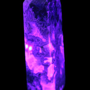 Water Grass Moss Agate obelisk 430g in UV light
