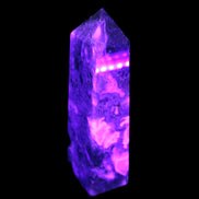 Water Grass Moss Agate obelisk 430g in UV light