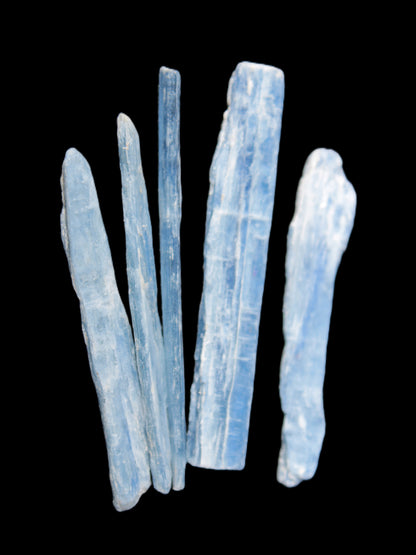 Three stubby Kyanite blades 3/4g Rocks and Things