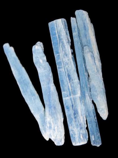 Three stubby Kyanite blades 3/4g Rocks and Things