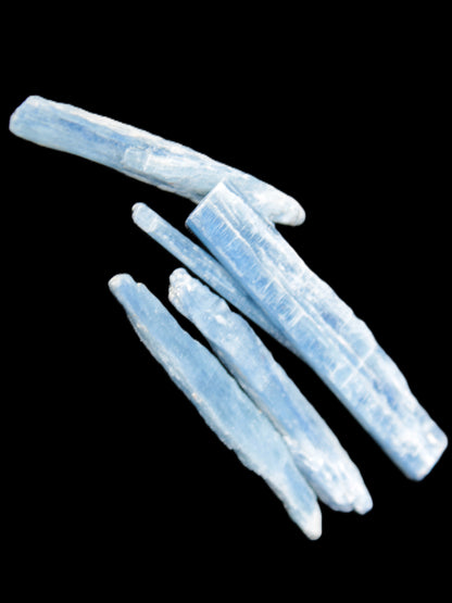 Three stubby Kyanite blades 3/4g Rocks and Things