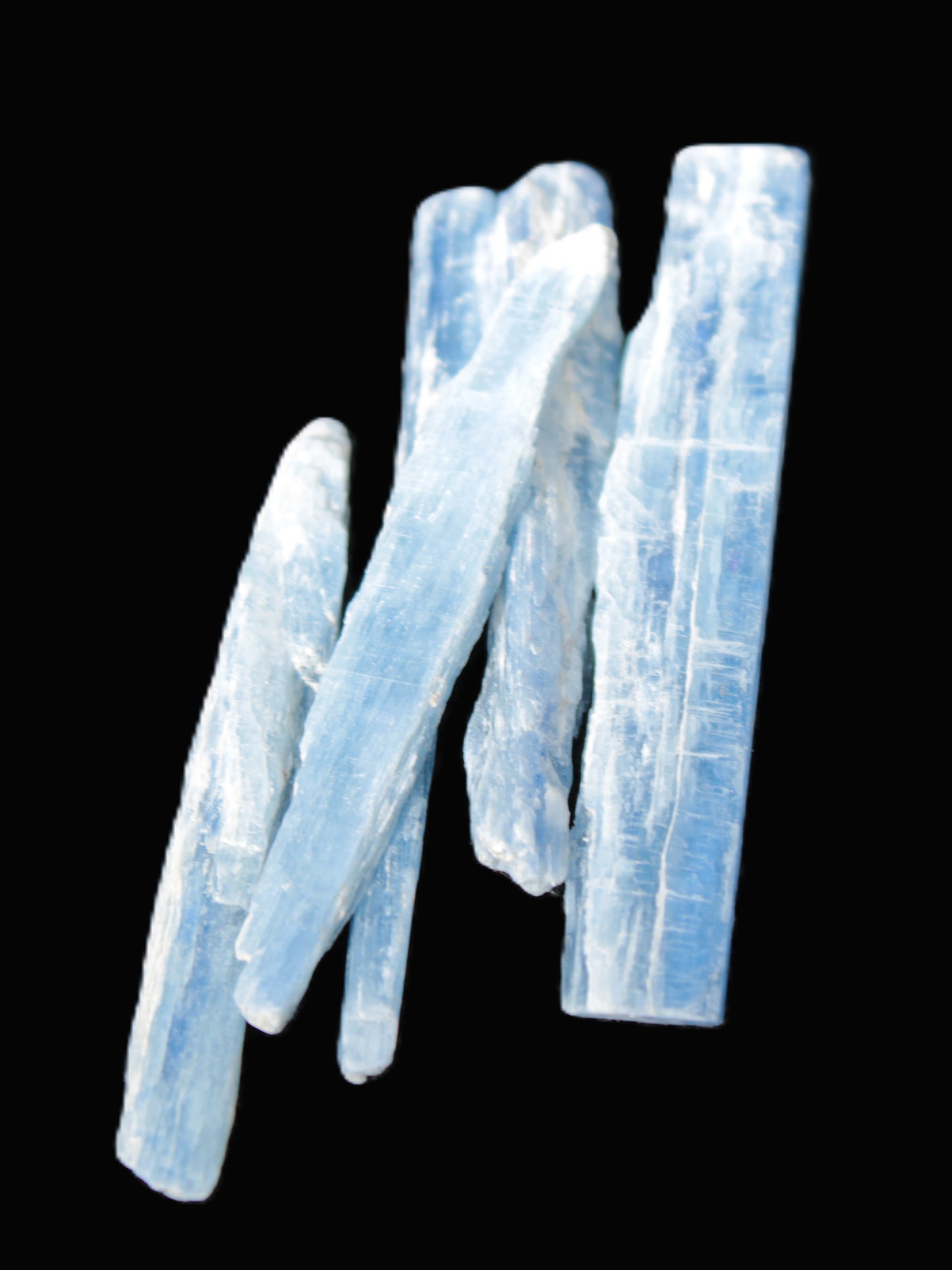 Three stubby Kyanite blades 3/4g Rocks and Things