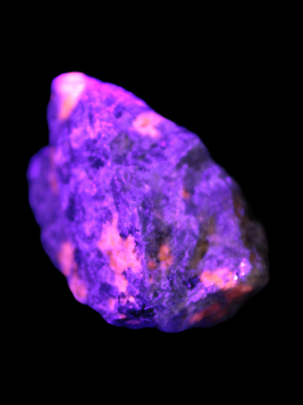Yooperlite natural stone 22-26g Rocks and Things