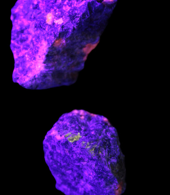 Two Yooperlite natural stones 19g Rocks and Things