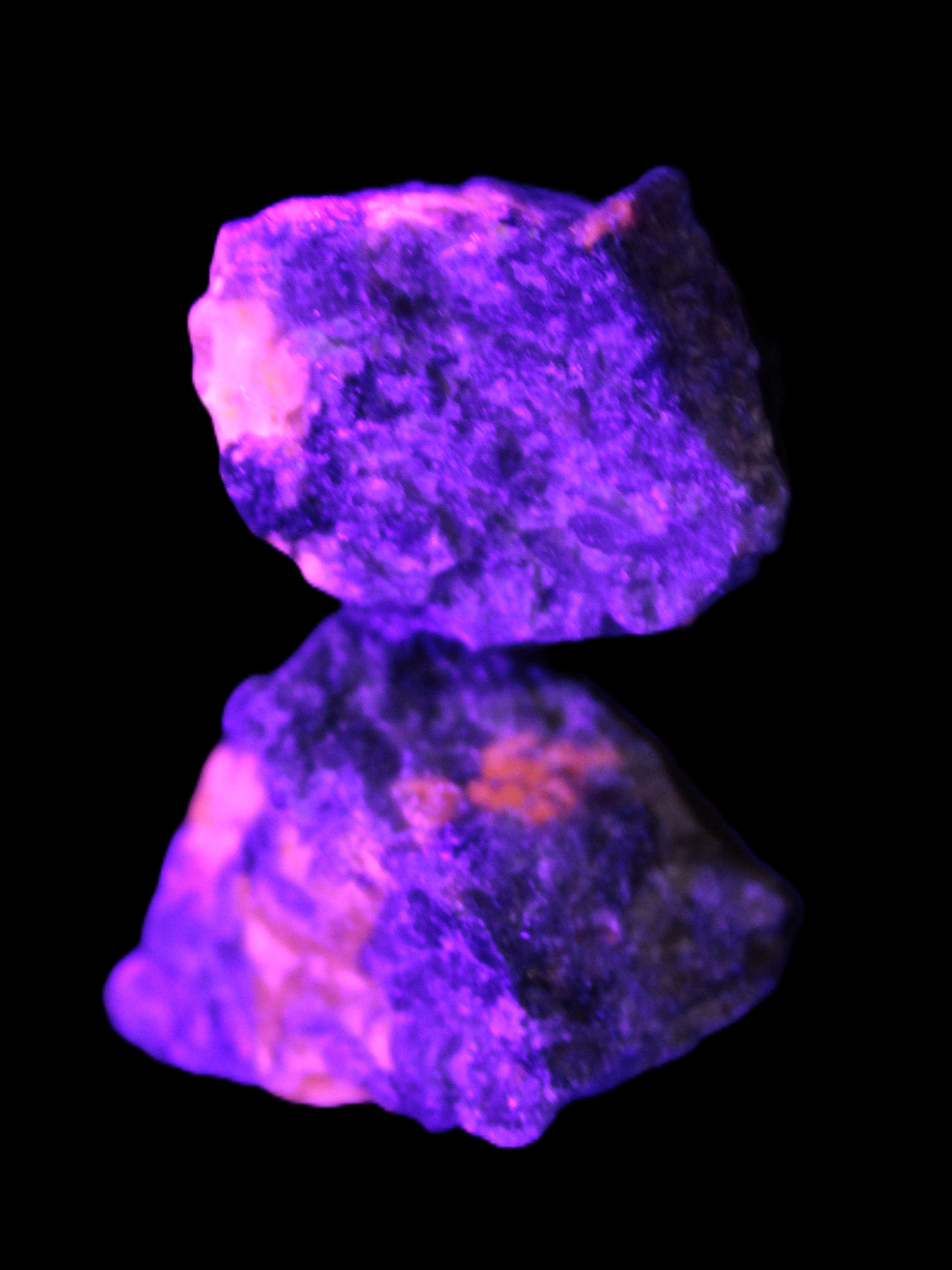 Two Yooperlite natural stones 19g Rocks and Things