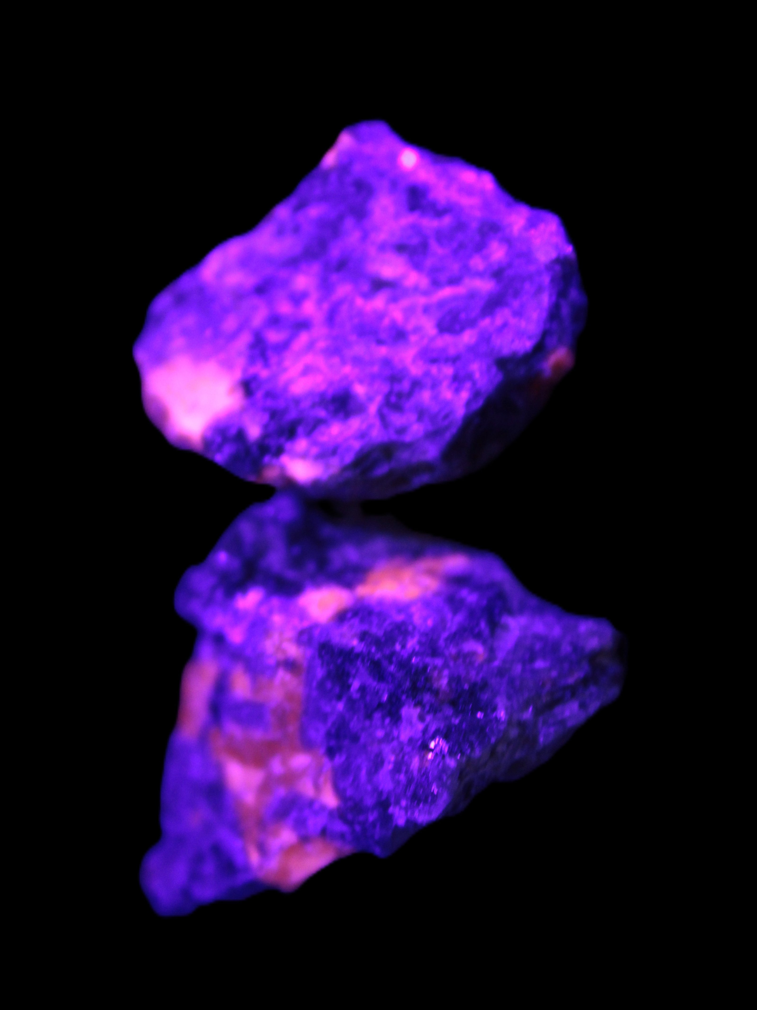 Two Yooperlite natural stones 19g Rocks and Things