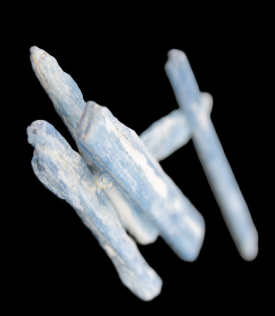 Five Kyanite blades 45-50mm 10.4g Rocks and Things