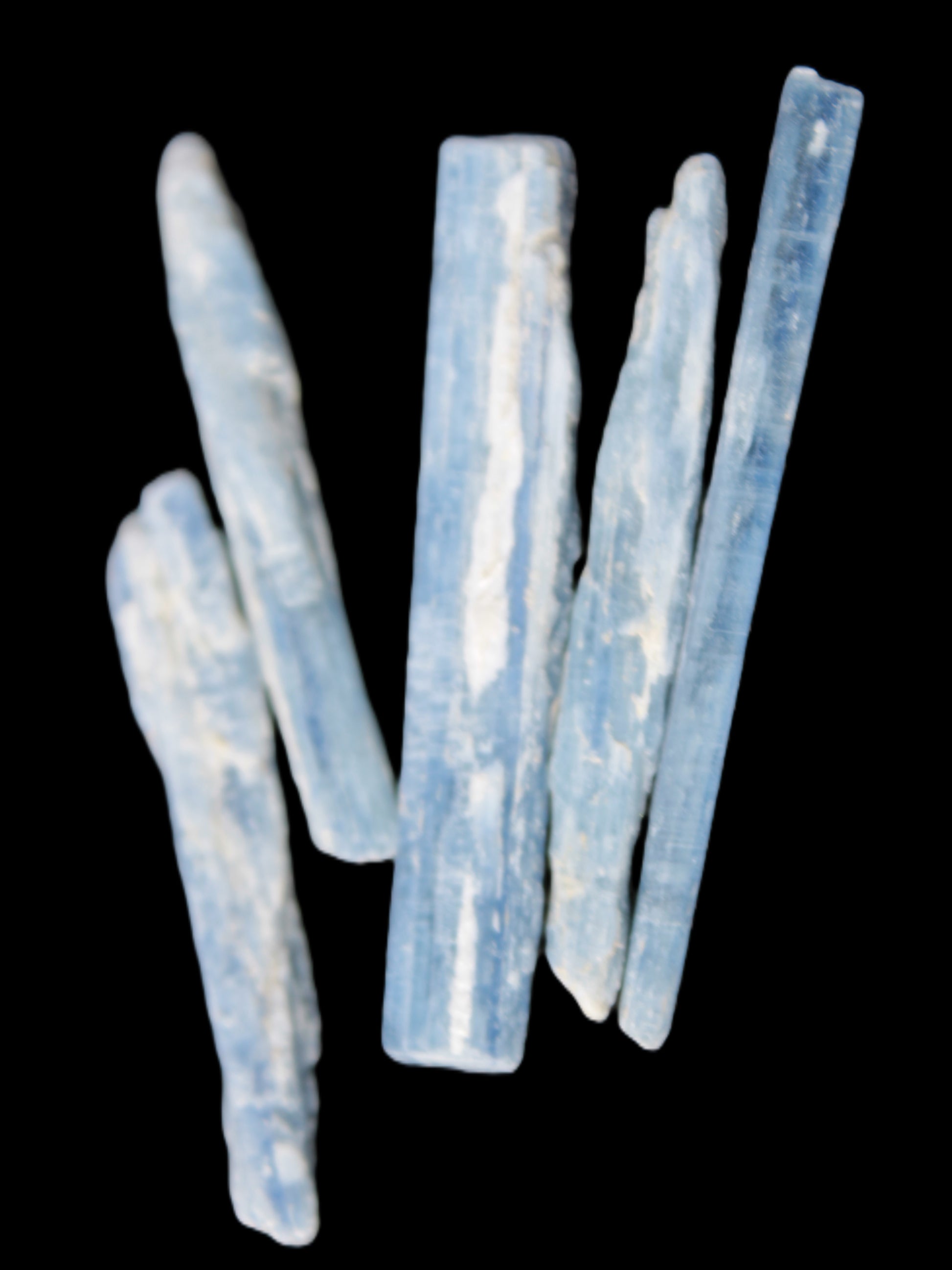 Five Kyanite blades 45-50mm 10.4g Rocks and Things