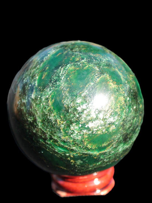 Emerald Quartz sphere 314g Rocks and Things