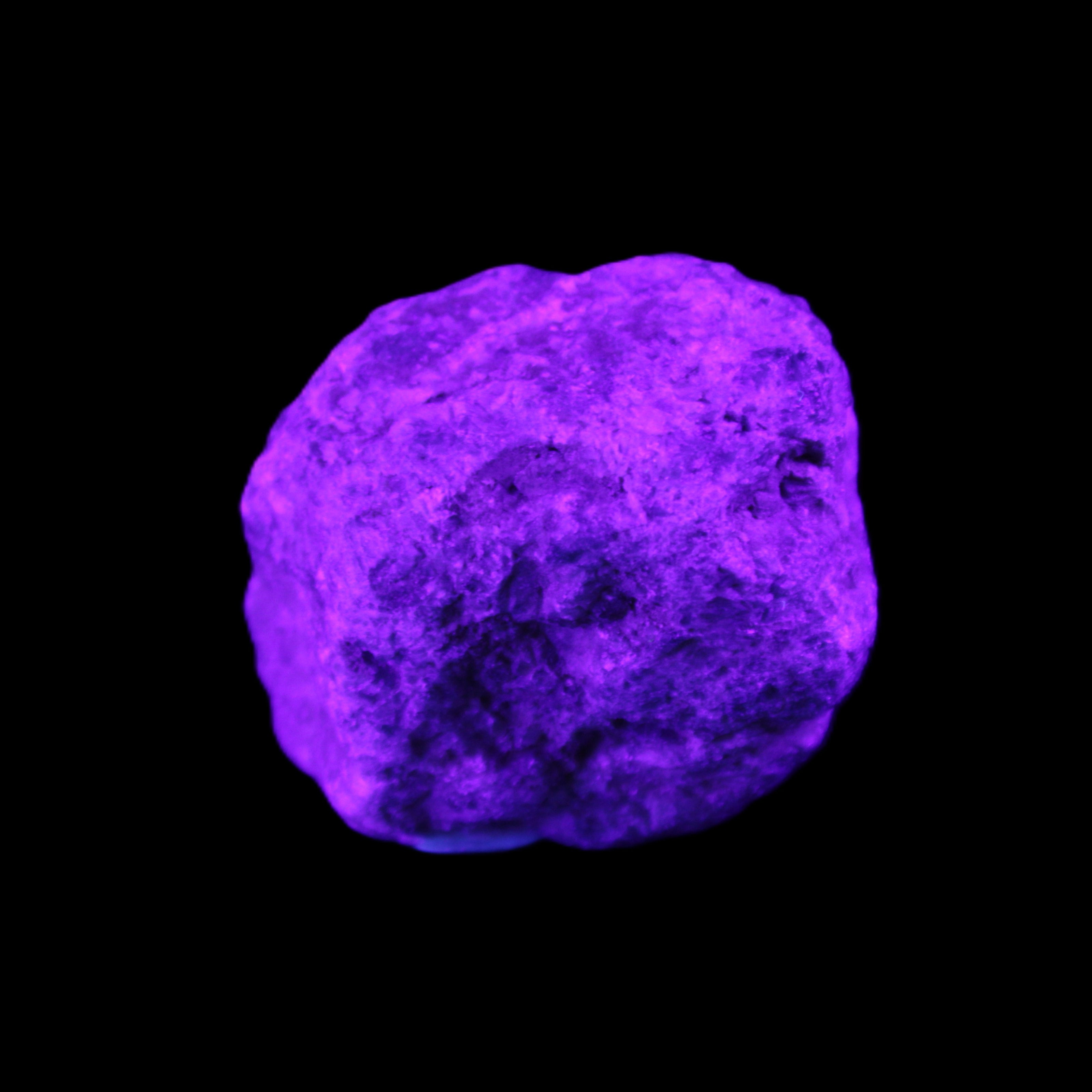 Apatite natural crystal 38/71g in UV light - Rocks and Things Store