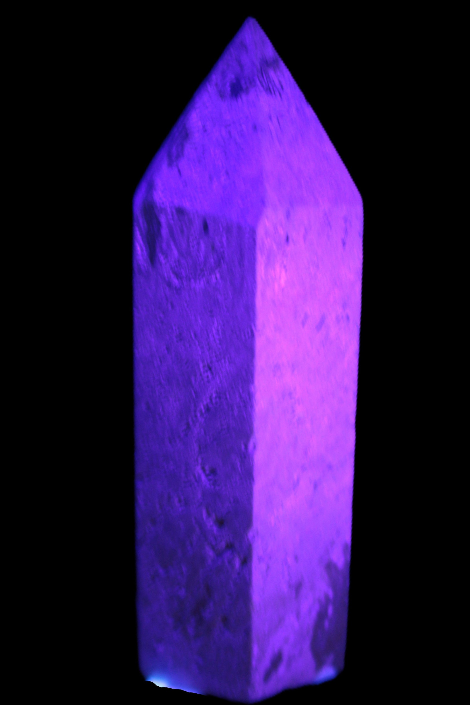 Coral Agate wand 68mm 45.7g in UV light - Rocks and Things Store