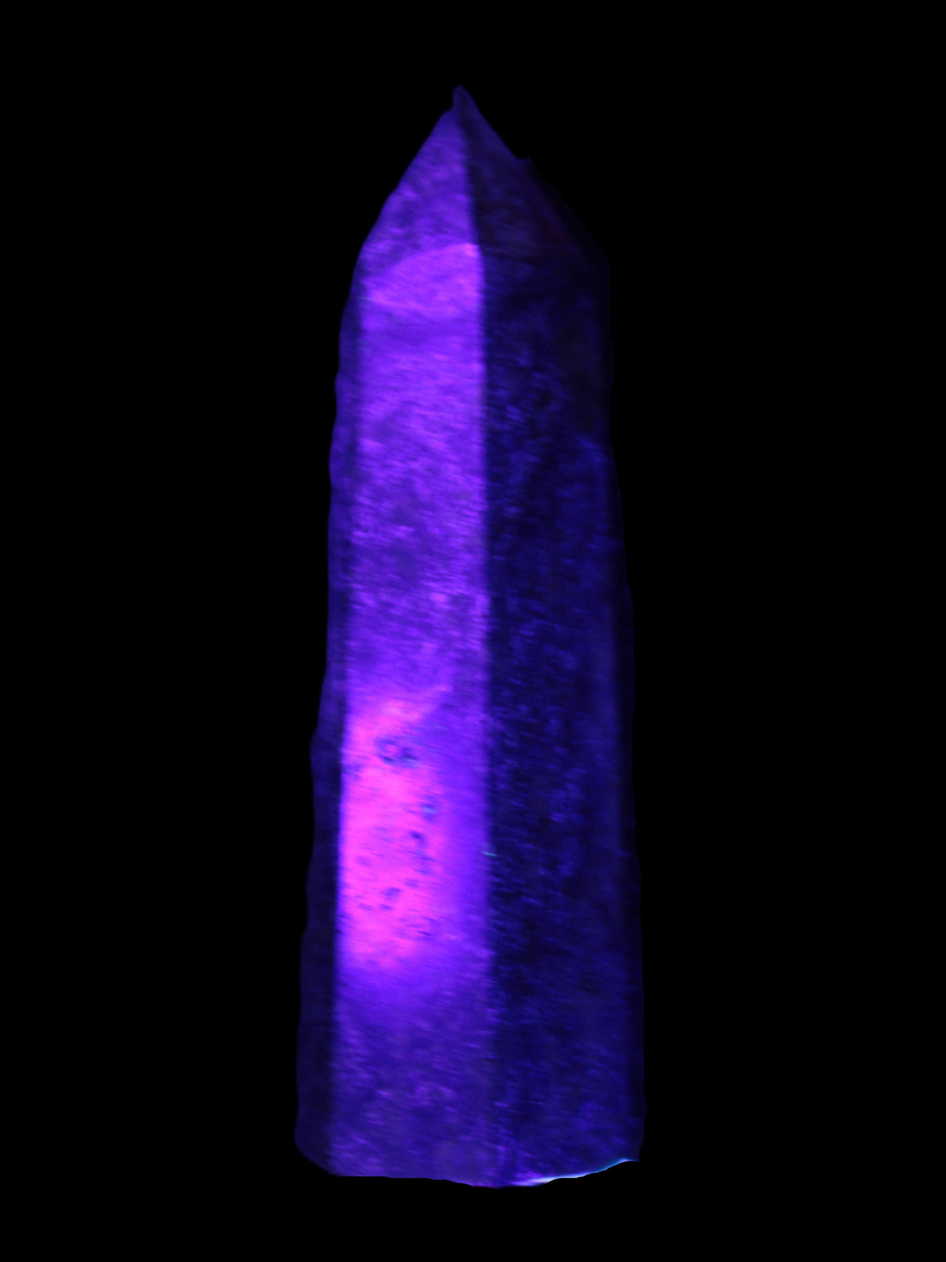 Dragons Blood Stone wand 74mm 63g in UV light - Rocks and Things Store