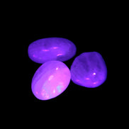Pink/Lilac Kunzite 2/3 polished crystals 10g in UV light - Rocks and Things Store