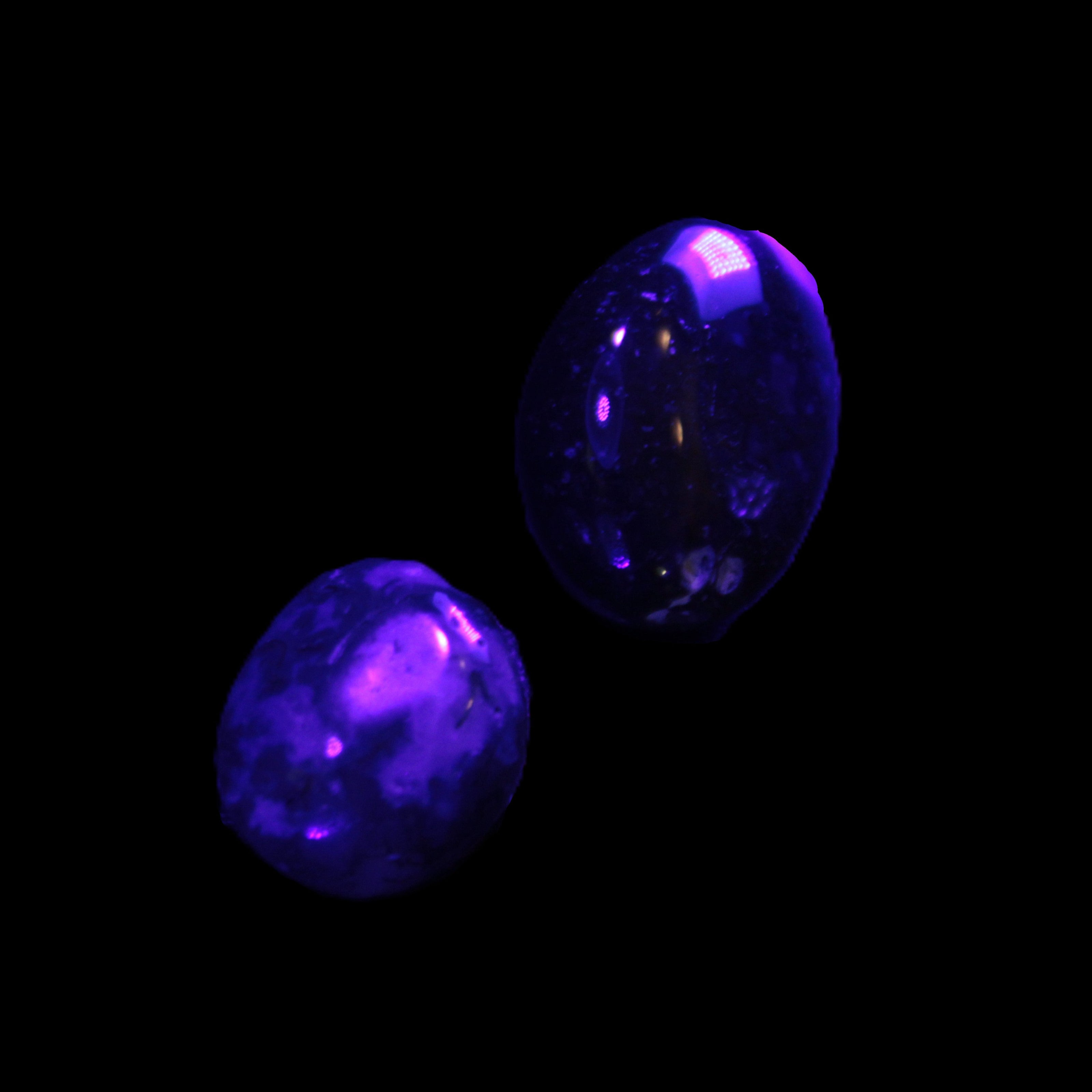 Green Moss Agate 2 polished stones 12-15g in UV light - Rocks and Things Store